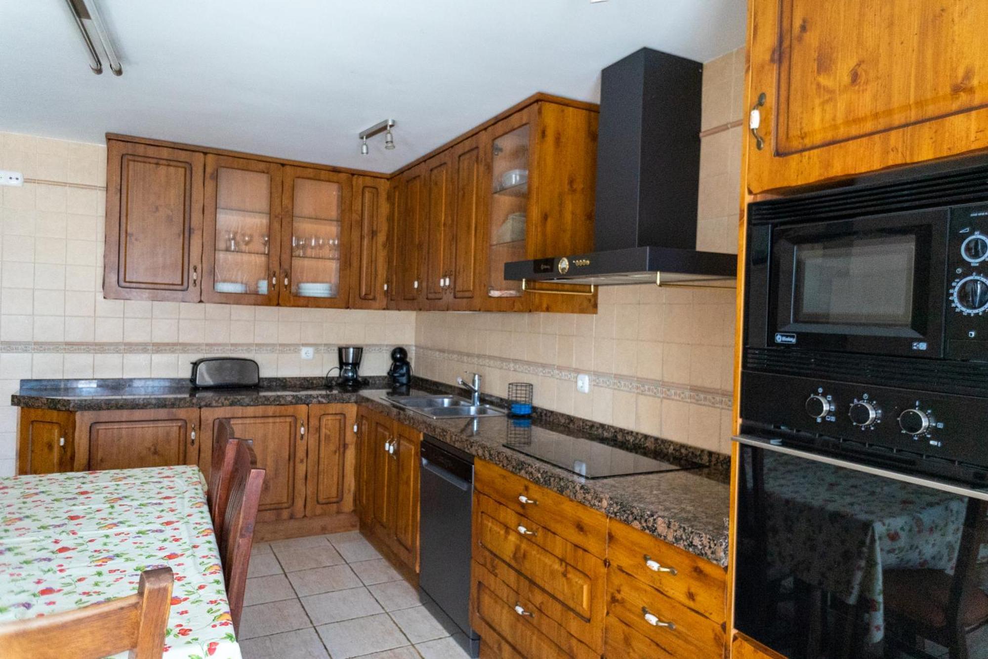 Villa Dona Elvira Y Dona Sol Vivar del Cid Esterno foto