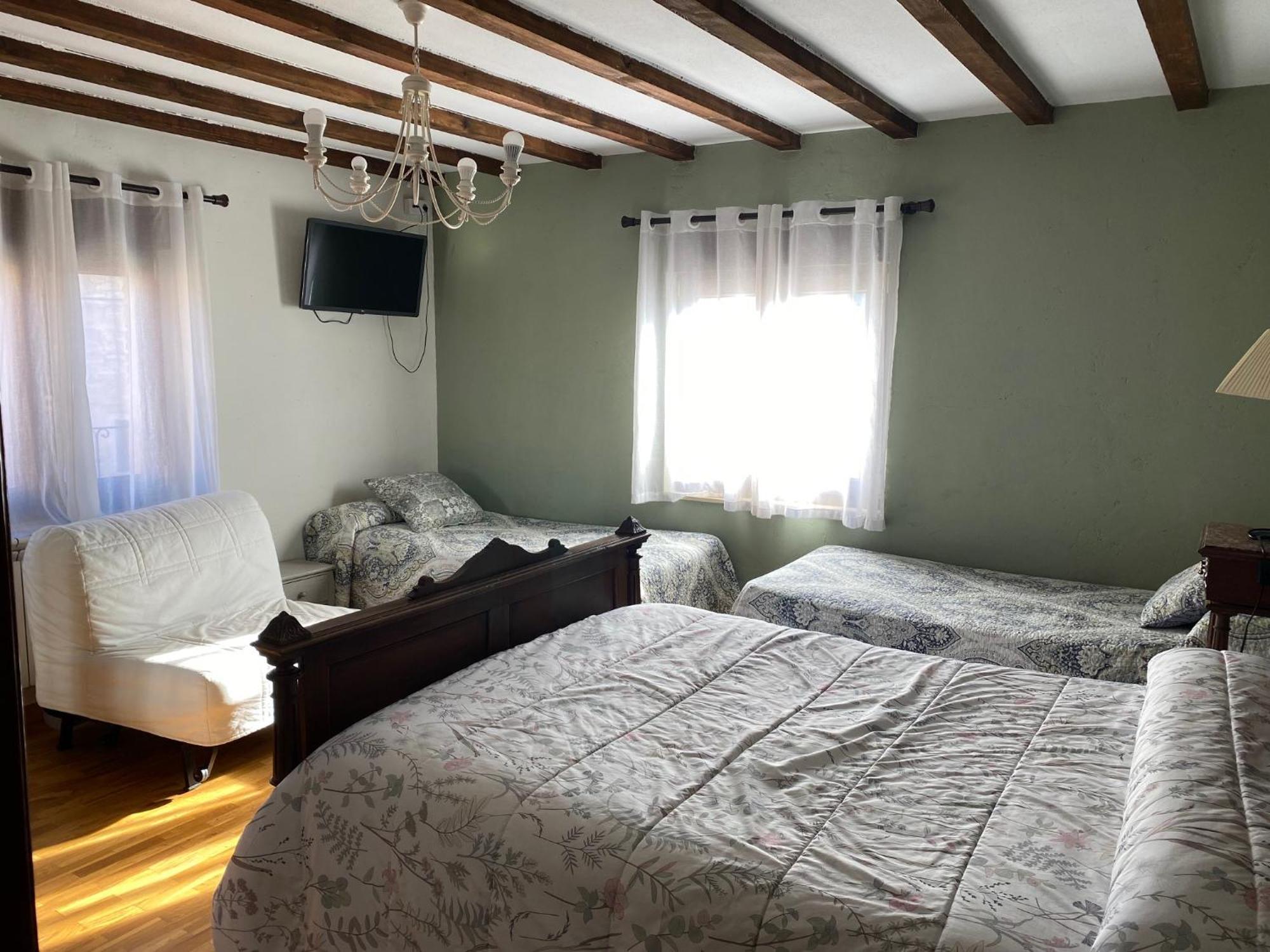 Villa Dona Elvira Y Dona Sol Vivar del Cid Esterno foto