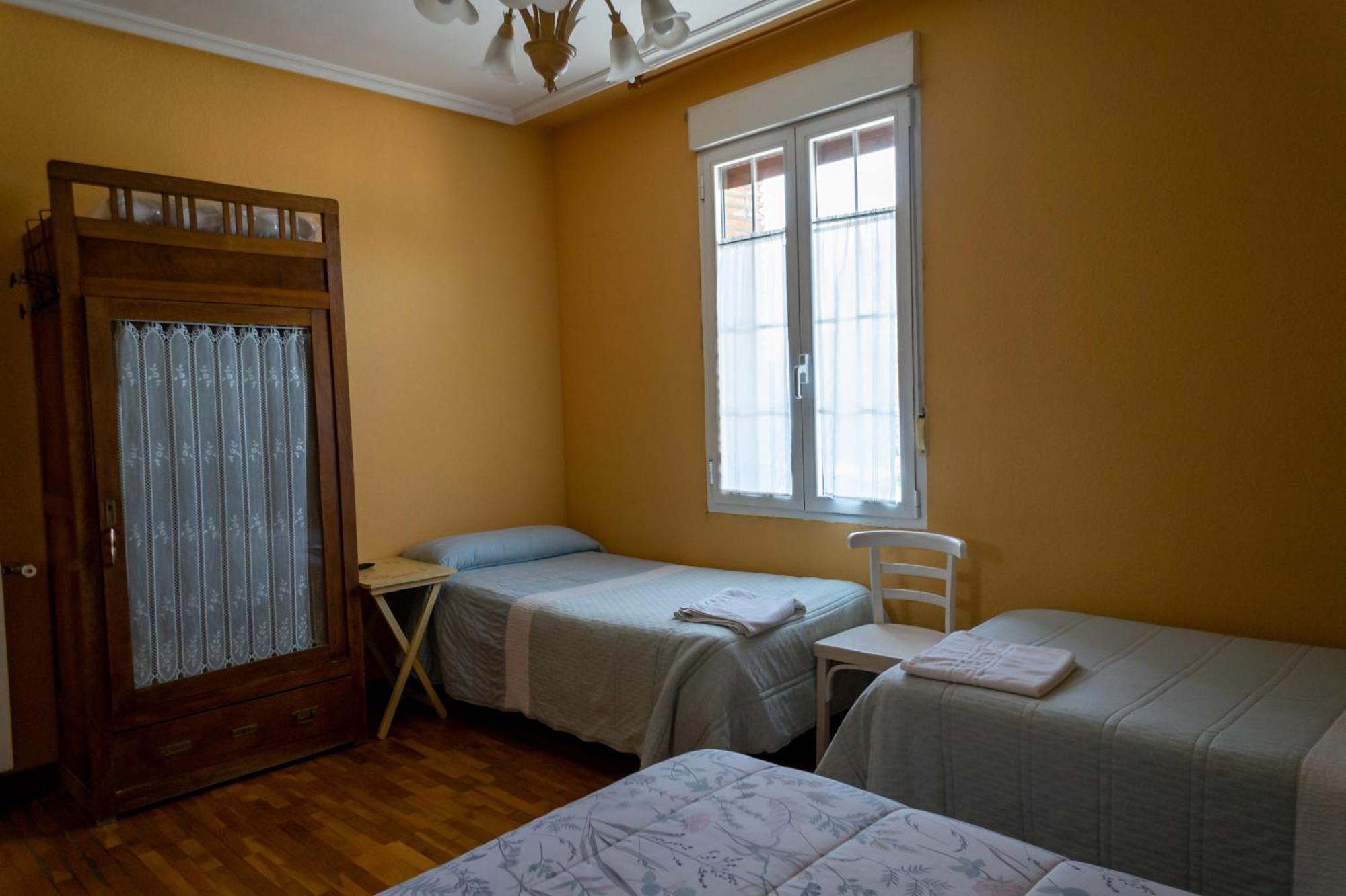 Villa Dona Elvira Y Dona Sol Vivar del Cid Esterno foto